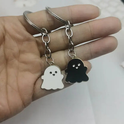 Nyckelring-spöke-i-hand